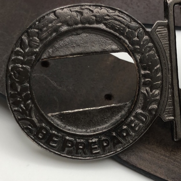Be Prepared Genuine Leather Brown Belt Made in Italy. Conversation piece - Picture 3 of 15